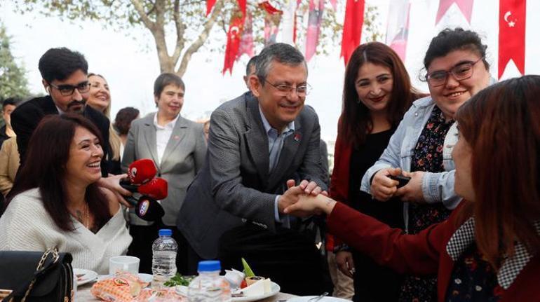 Özgür Özel resmen açıkladı İşte yerel seçimdeki ilk adayı