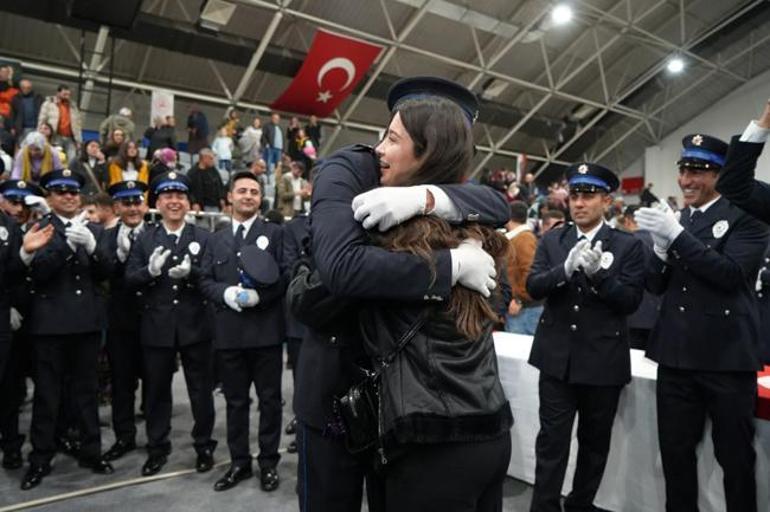 Mezuniyet töreninde evlilik teklifleri peş peşe geldi