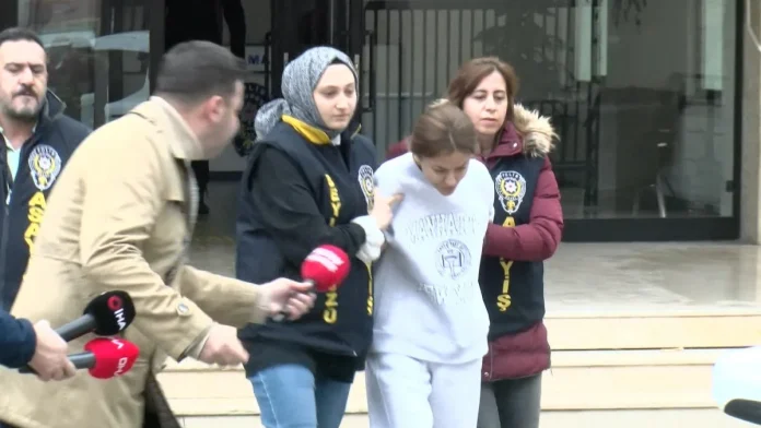 Fenomen Banu Parlak adli kontrol şartıyla serbest bırakıldı