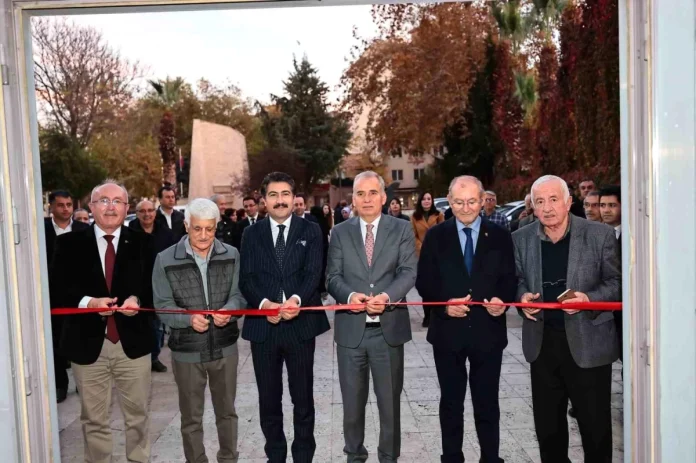 Denizli'de Minyatür Dokuma Tezgahları Sergisi Açıldı