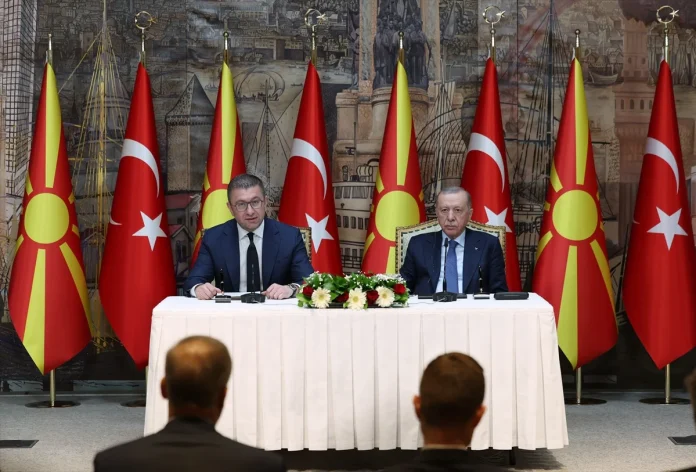 Erdoğan: Ticaret hacmini iki katına çıkarma hedefindeyiz