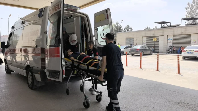 Bursa'da Deprem Paniği: Kaçarken Merdivenlerden Düşerek Yaralandı