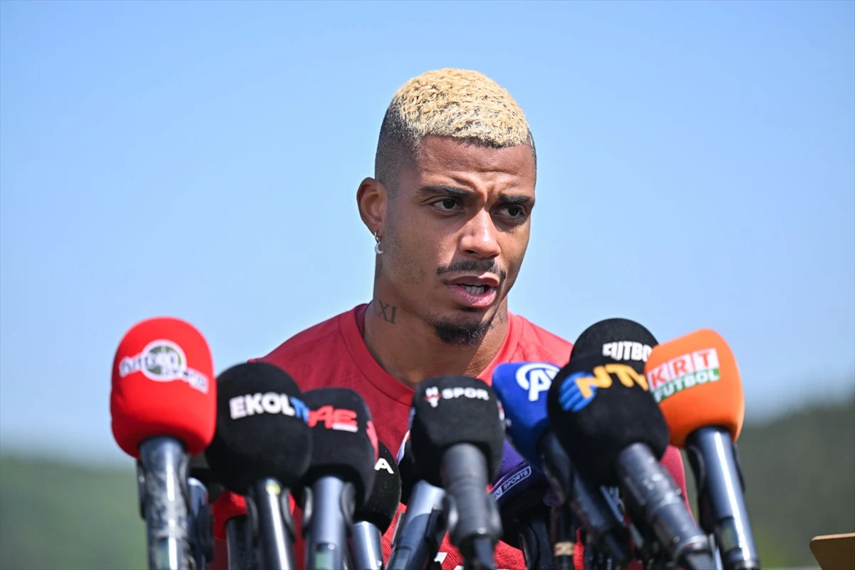 Mario Lemina: Osimhen Ne Seçerse Seçsin, Saygı Göstermeliyiz