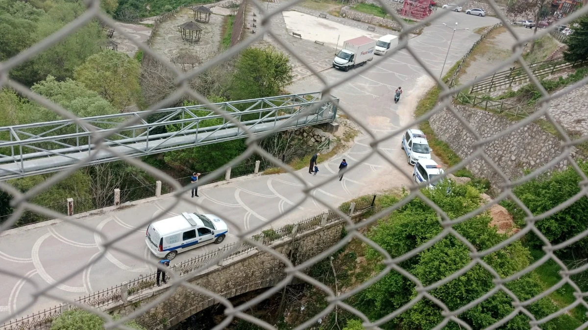 ilecik'te Dilenci ile Zabıta Arasında Kovalamaca Yaşandı