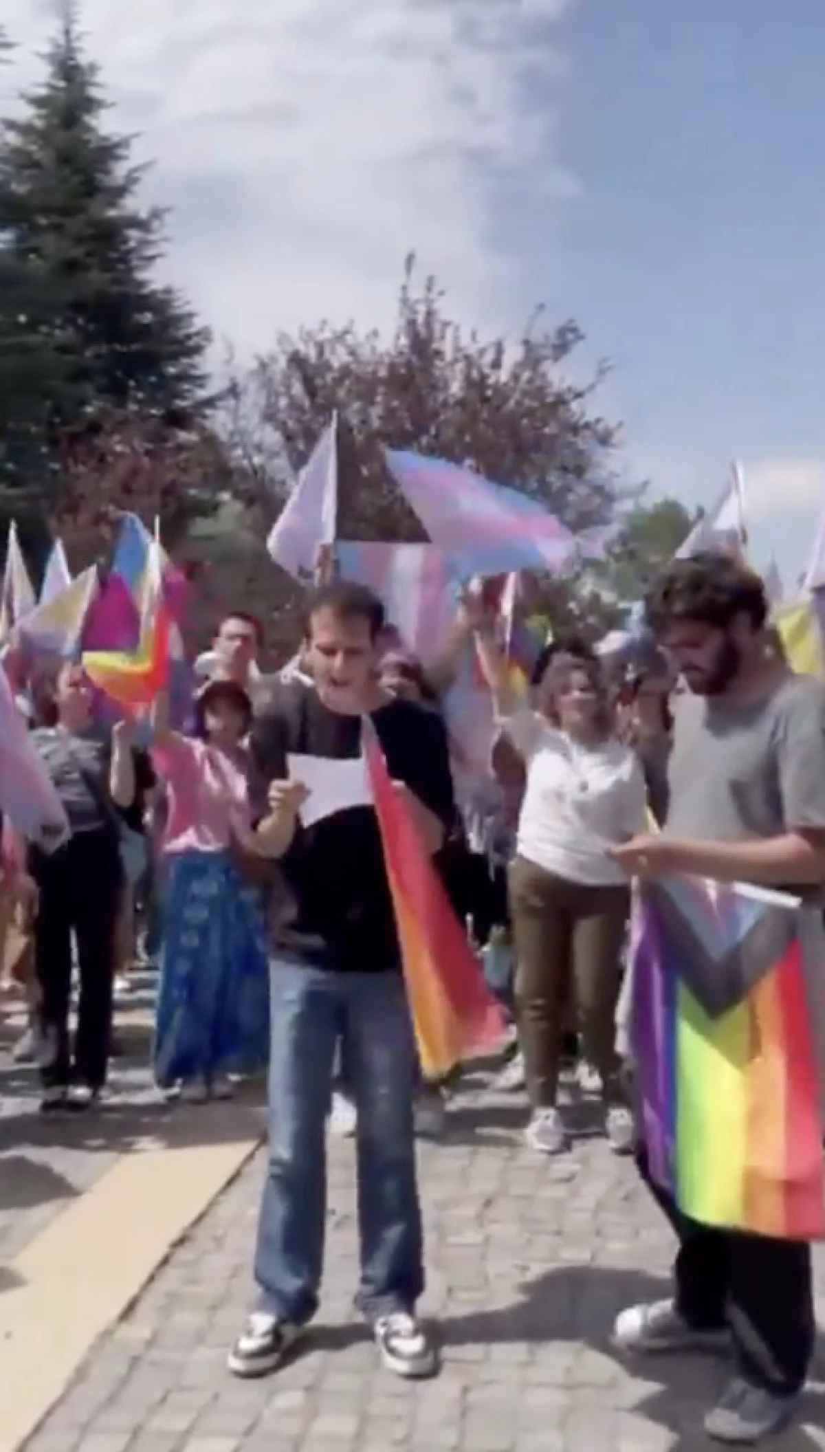 ODTÜ'de bu kez LGBT+ destek yürüyüşü düzenlendi