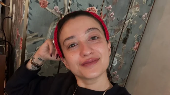 Melike Şahin doğal haliyle şaşırttı: Takipçiler zor tanıdı