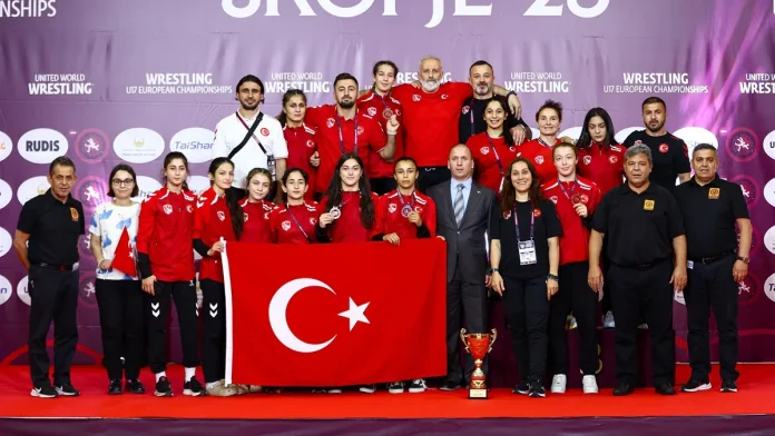 Türkiye, U17 Kadınlar Avrupa Güreş Şampiyonası’nda Şampiyon