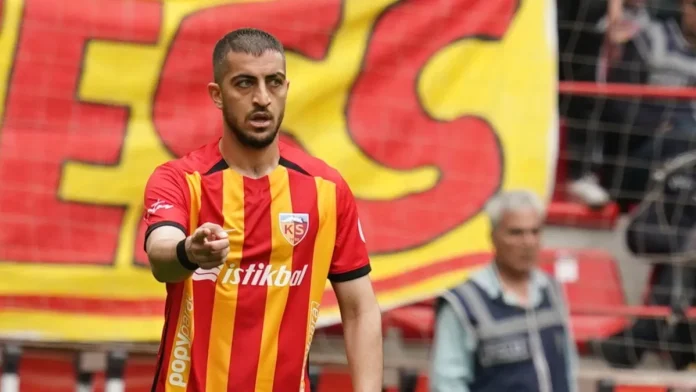 Kayserispor, Hosseini ile Yola Devam Kararı Aldı