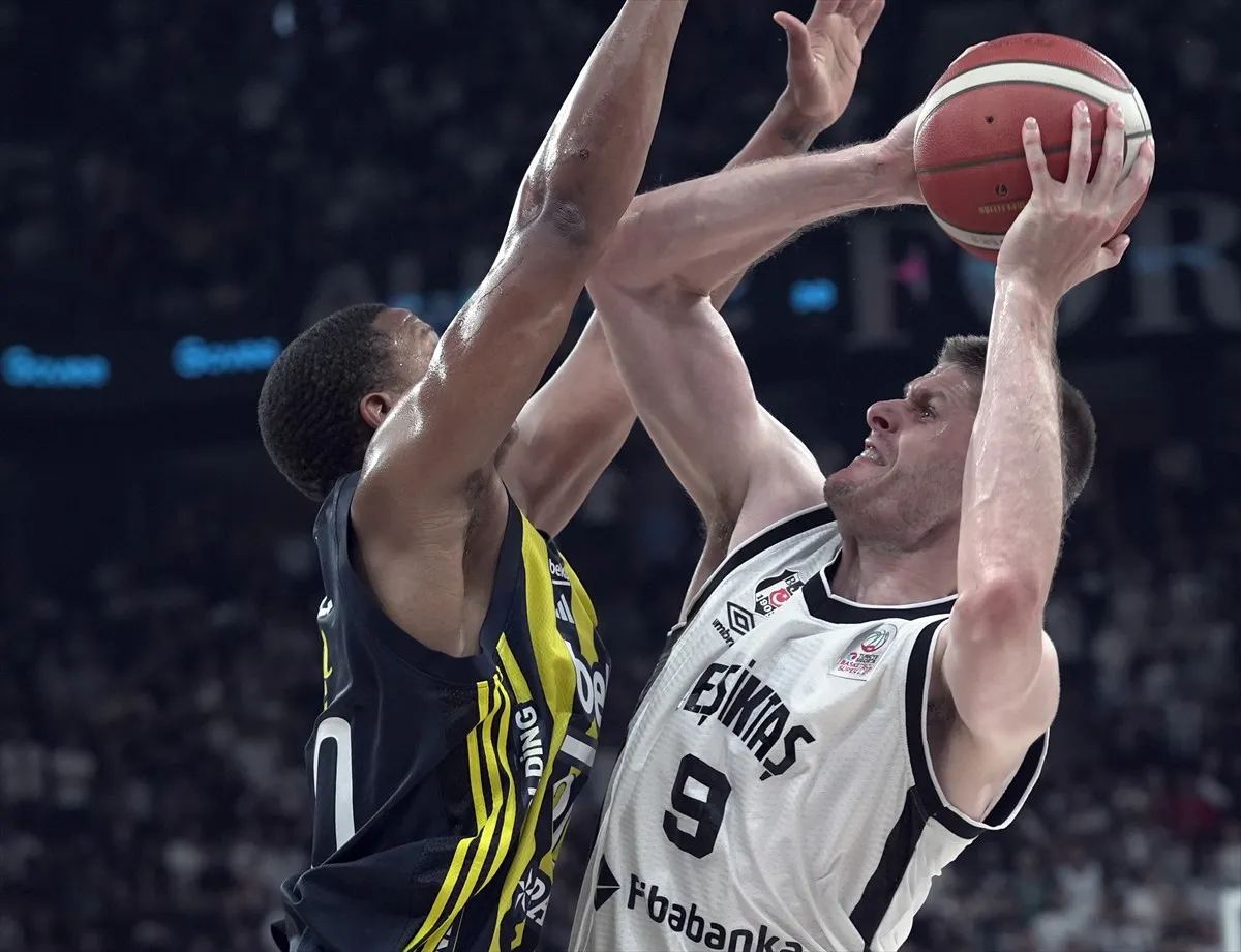 BSL Final Serisi’nde Kritik 5. Maç Heyecanı