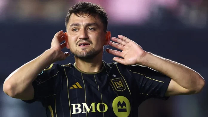 Cengiz Ünder, Antalyaspor’un radarına girdi