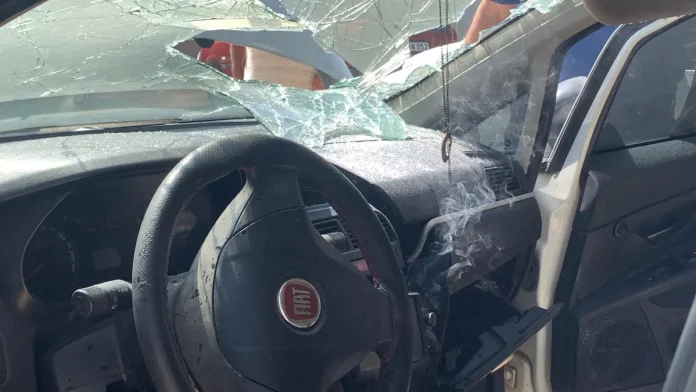 Karaman’da araçta patlayan telefon yangın çıkardı