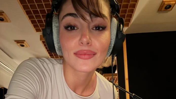 Hande Erçel’den Aşk Yorumu: “Bir Sandalye Bile Onu Hatırlatabilir”