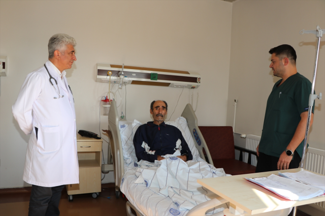 erzurum-da-ameliyatta-karpuz-buyuklugunde-kitle-19200921_138_m